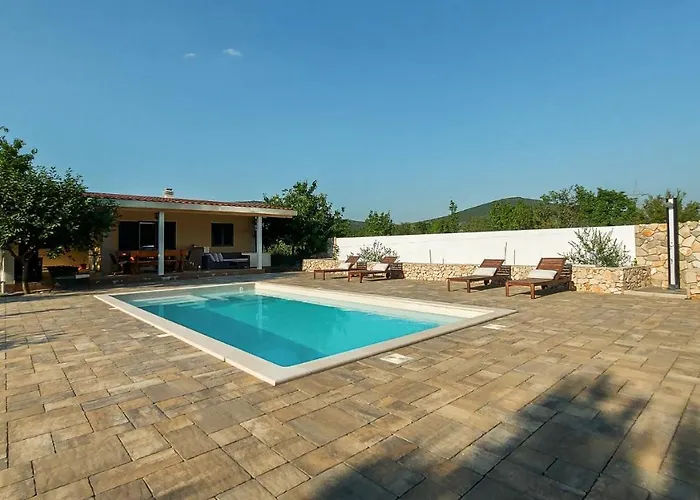 Legacy Villa Krusvar